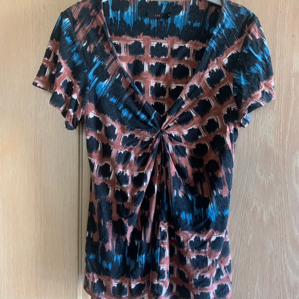 Lux patterned top